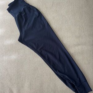Old Navy Active Powersoft Leggings in Dark Blue